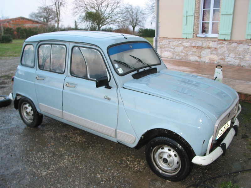 Renault 4 GTL CLAN bleue m tal 1989